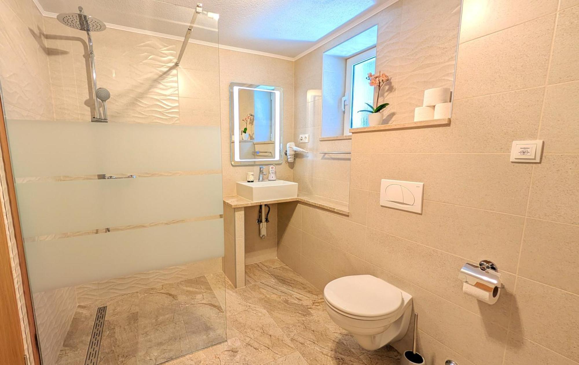 Modern 3br In With Balcony Or Terrace, Free Parking & Ac Zadar
